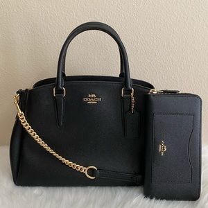 Coach purse and wallet set